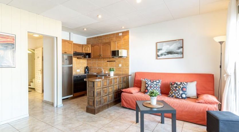 Photo of Port Primer