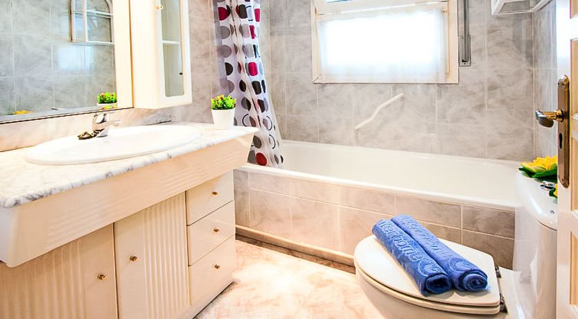 Photo of Requesens canal