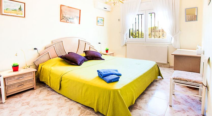 Photo of Requesens canal