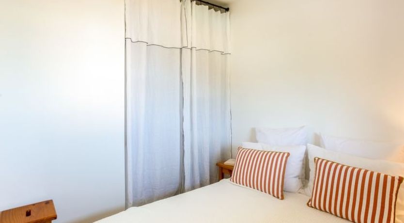 Photo of Saint James Apartment 13