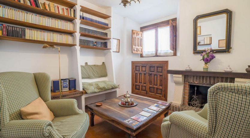 Photo of Carmen Del Agua