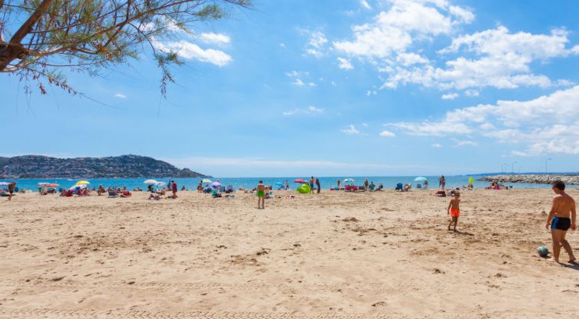 Photo of Cap Mestral