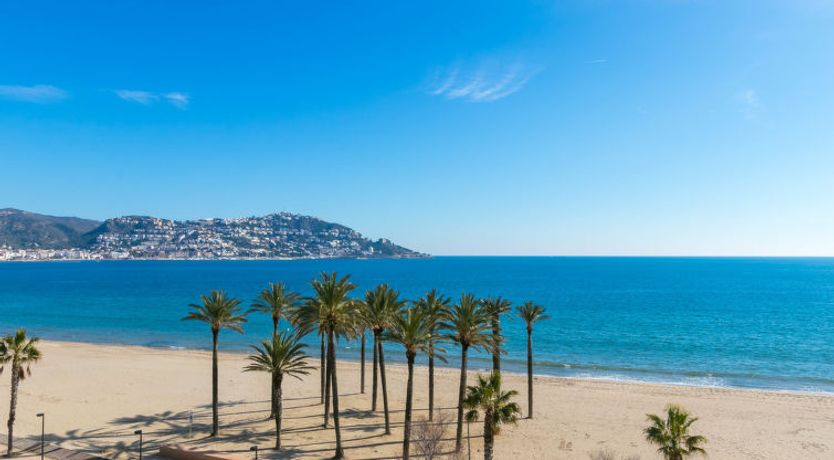 Photo of Cap Mestral