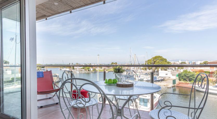 Photo of Cap Mestral