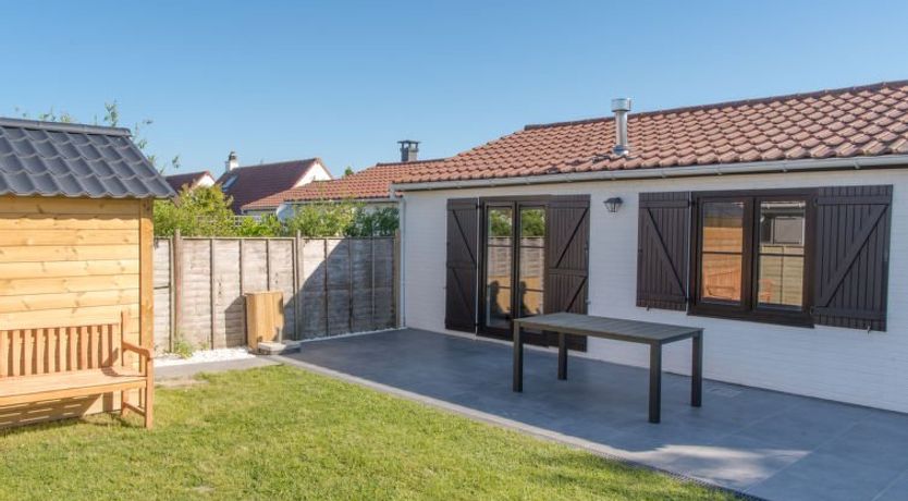 Photo of Duinenhuisje 25 parking and shared pool Holiday Home 4