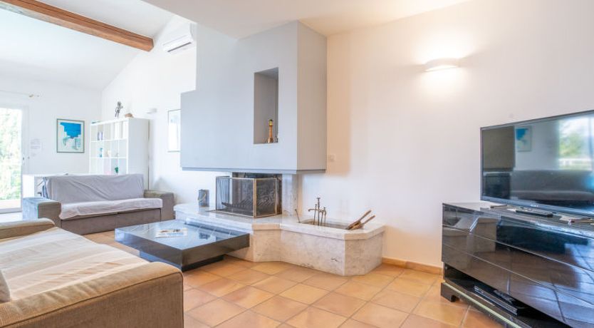 Photo of Les Cèdres