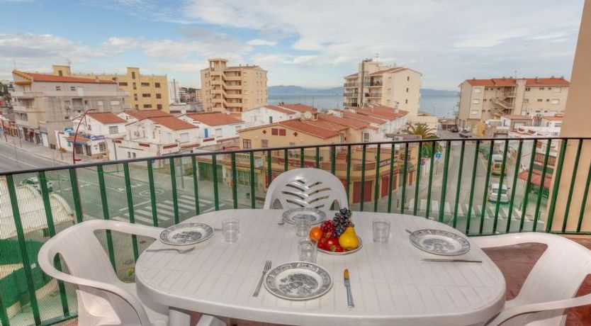 Photo of Sol i Mar Apartment 2