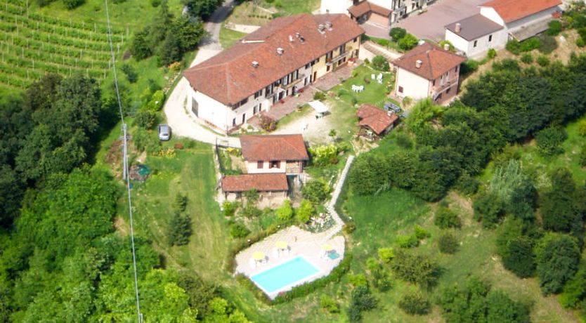 Photo of Bricco dei Ciliegi Holiday Home 2