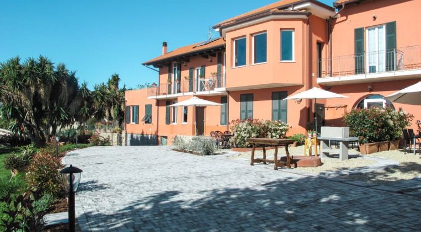 Photo of Ciliegi (SLR354) Apartment 5