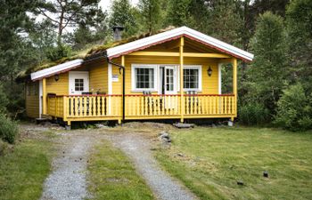 Solbakken Holiday Home