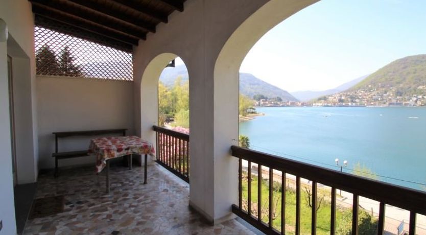 Photo of Lungolago Apartment 2