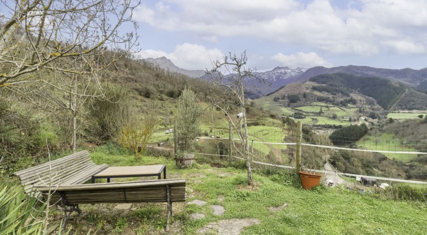 Photo of Potes Vinon - Cabaña