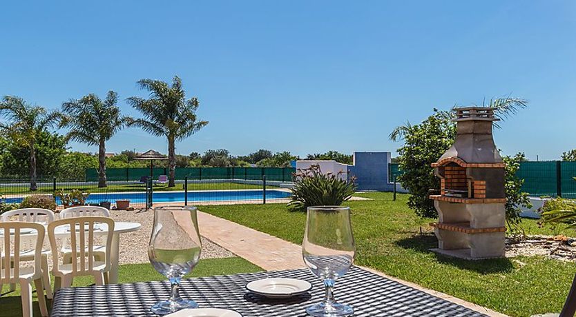 Photo of Das Amendoeiras