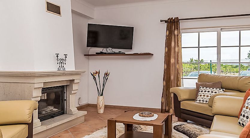 Photo of Das Amendoeiras