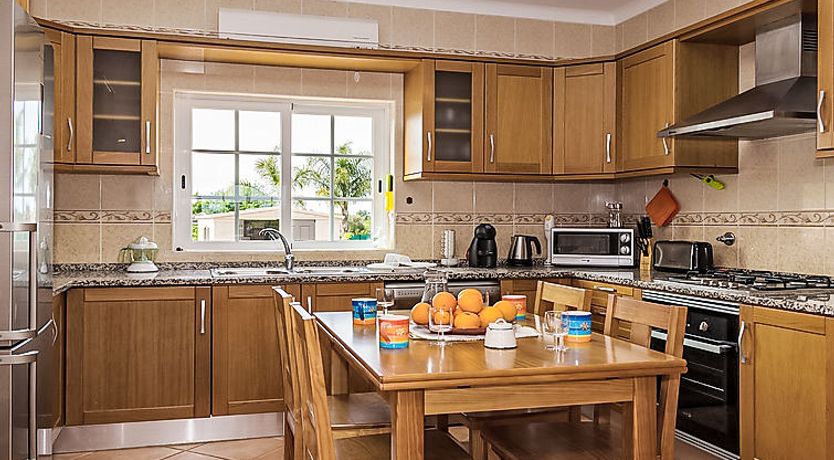 Photo of Das Amendoeiras