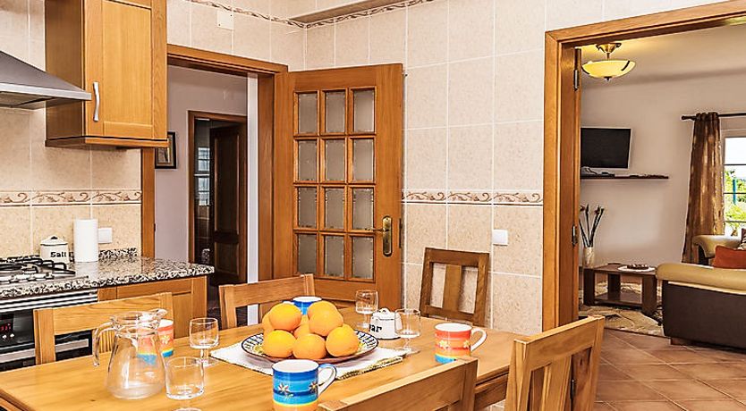 Photo of Das Amendoeiras