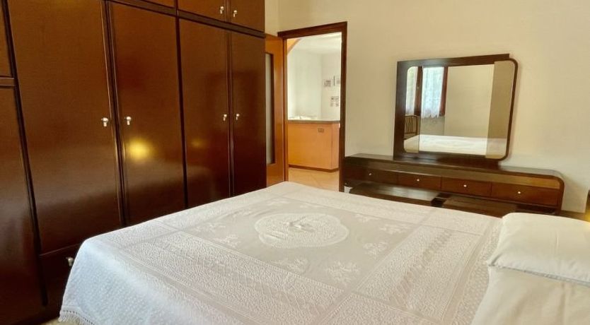 Photo of Romina (DMA175)