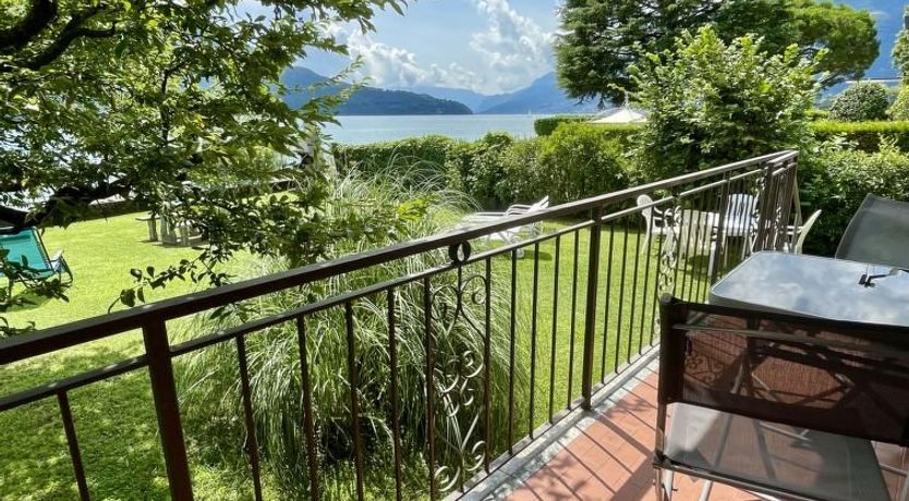 Photo of Romina (DMA175)