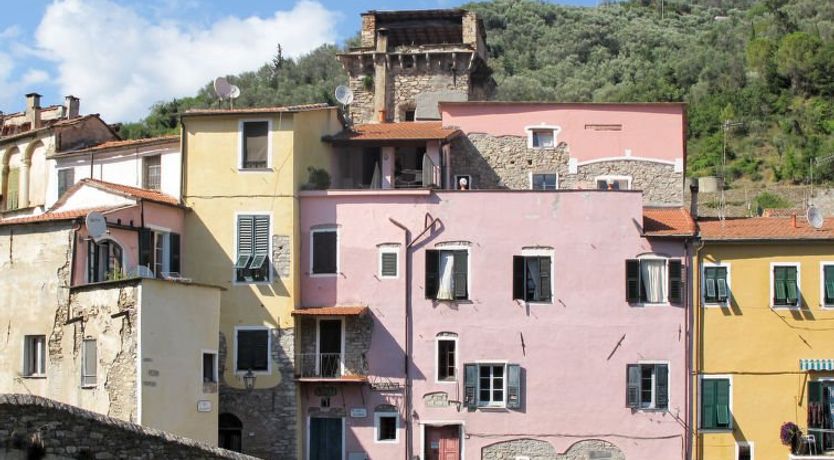 Photo of Angela (DOL100)