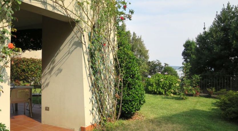 Photo of Lo Scoiattolo Apartment 2