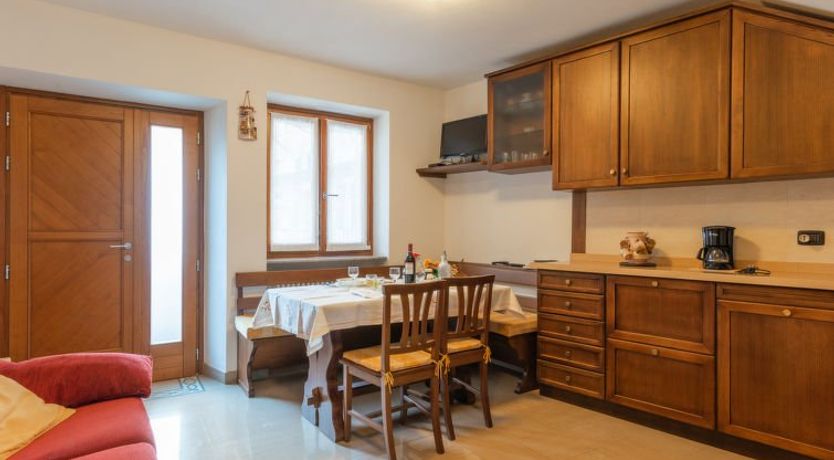 Photo of Rosa (VNA205)