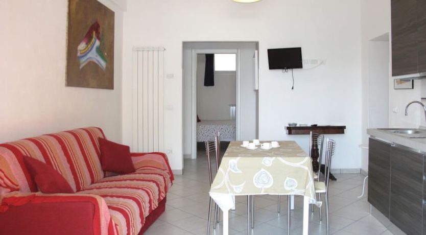 Photo of Orange (SLR353) Apartment 4