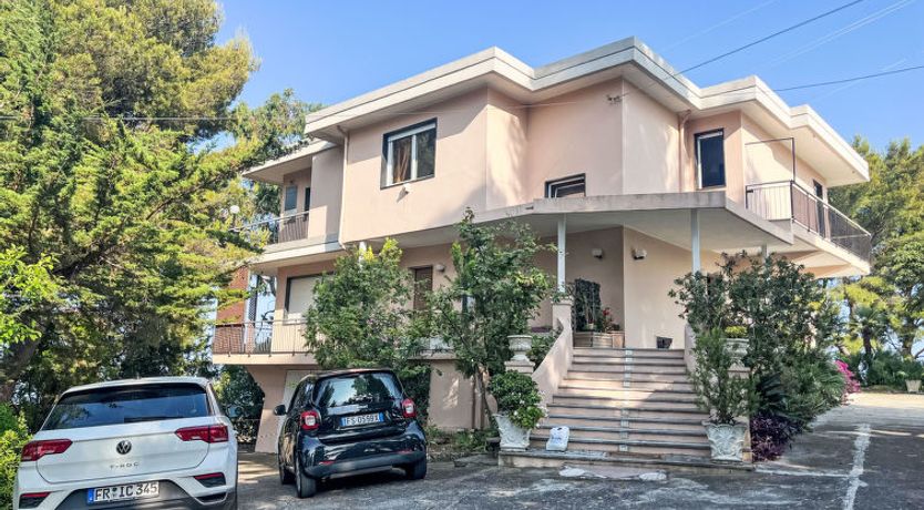 Photo of Blu Mediterraneo (PGI210)