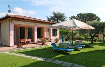 La Casetta Holiday Home