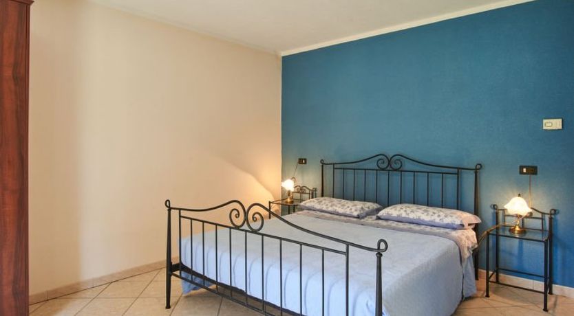 Photo of Serena (LMZ180)