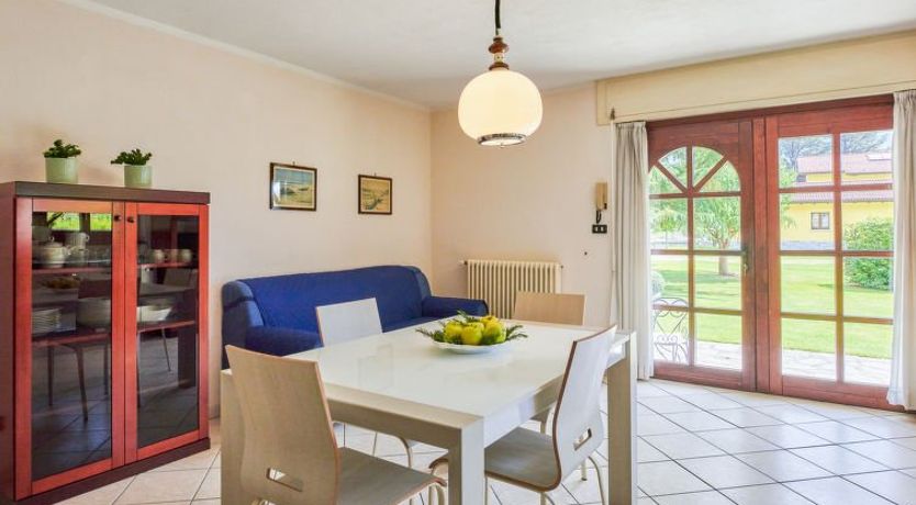 Photo of Serena (LMZ180)