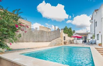 Sa Rossa Holiday Home