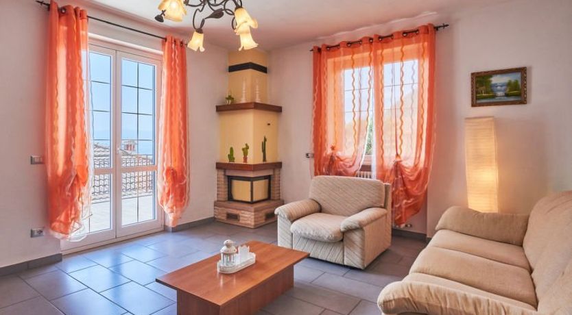 Photo of Aurora (DMA330)