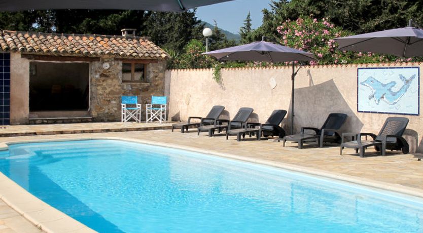 Photo of Mas du Combaud Apartment 2