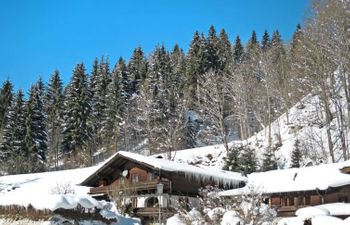 Eusch Holiday Home