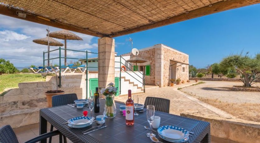 Photo of Son Ulari Petit