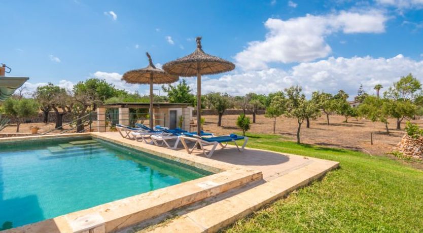 Photo of Son Ulari Petit