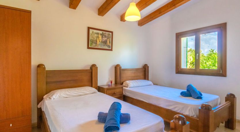 Photo of Son Ulari Petit