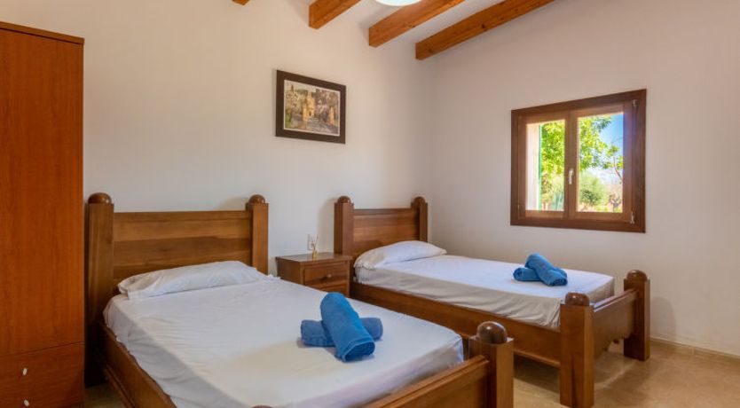 Photo of Son Ulari Petit