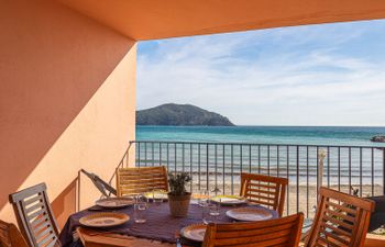 Baie des Lecques Apartment