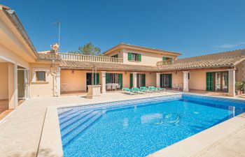 Peña Rubia Holiday Home