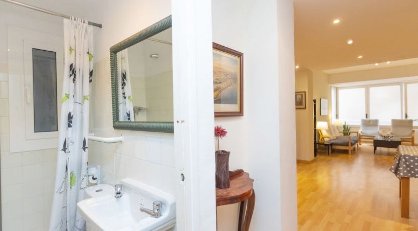 Photo of Eixample Dret Corsega Roger Lluria