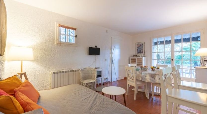 Photo of Les Mas de Gigaro Apartment 2