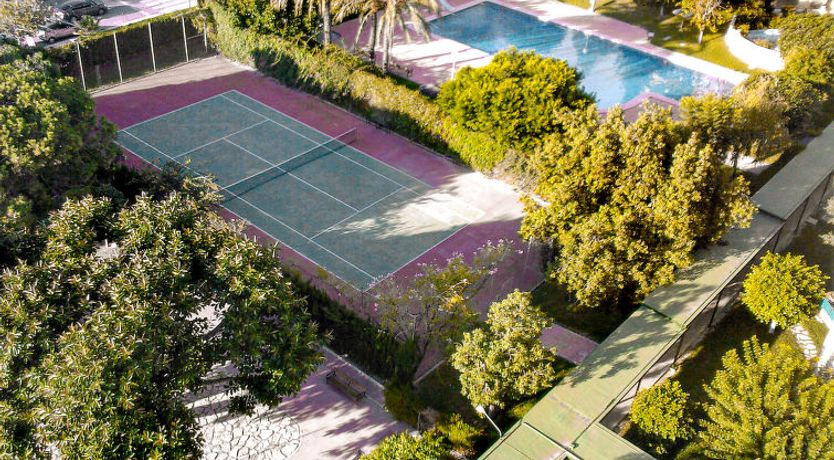 Photo of Las Cinco Torres