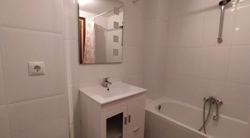 Photo of Las Cinco Torres