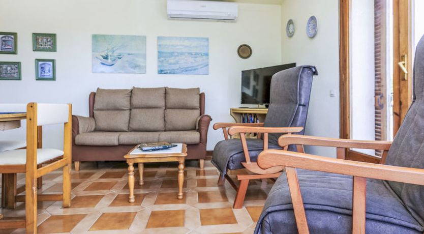 Photo of Tres Olivos