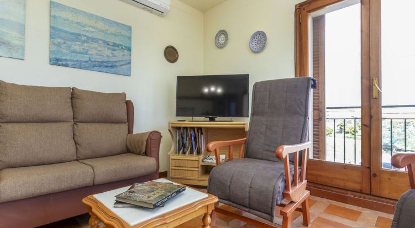 Photo of Tres Olivos