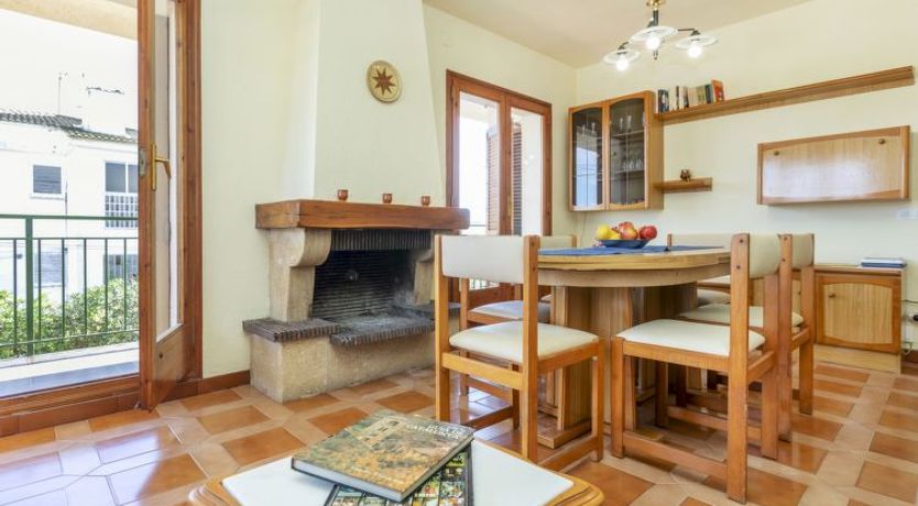 Photo of Tres Olivos