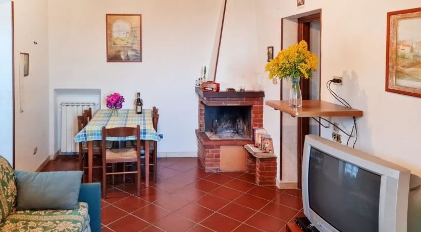 Photo of Agnese (DOL235)