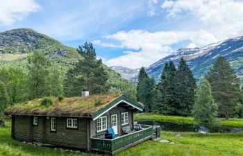 Fjellro Holiday Home