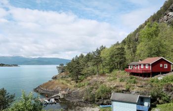 Rød Hytte (FJH774) Holiday Home